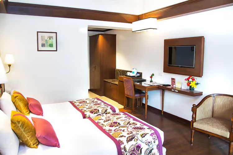 shervani hilltop hotel